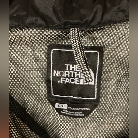 North Face Hyvent Pullover Rain Jacket Women’s Small GUC. - Picture 3 of 6